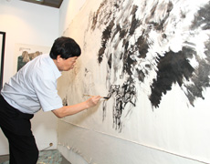 陕西美协主席王西京现场作画